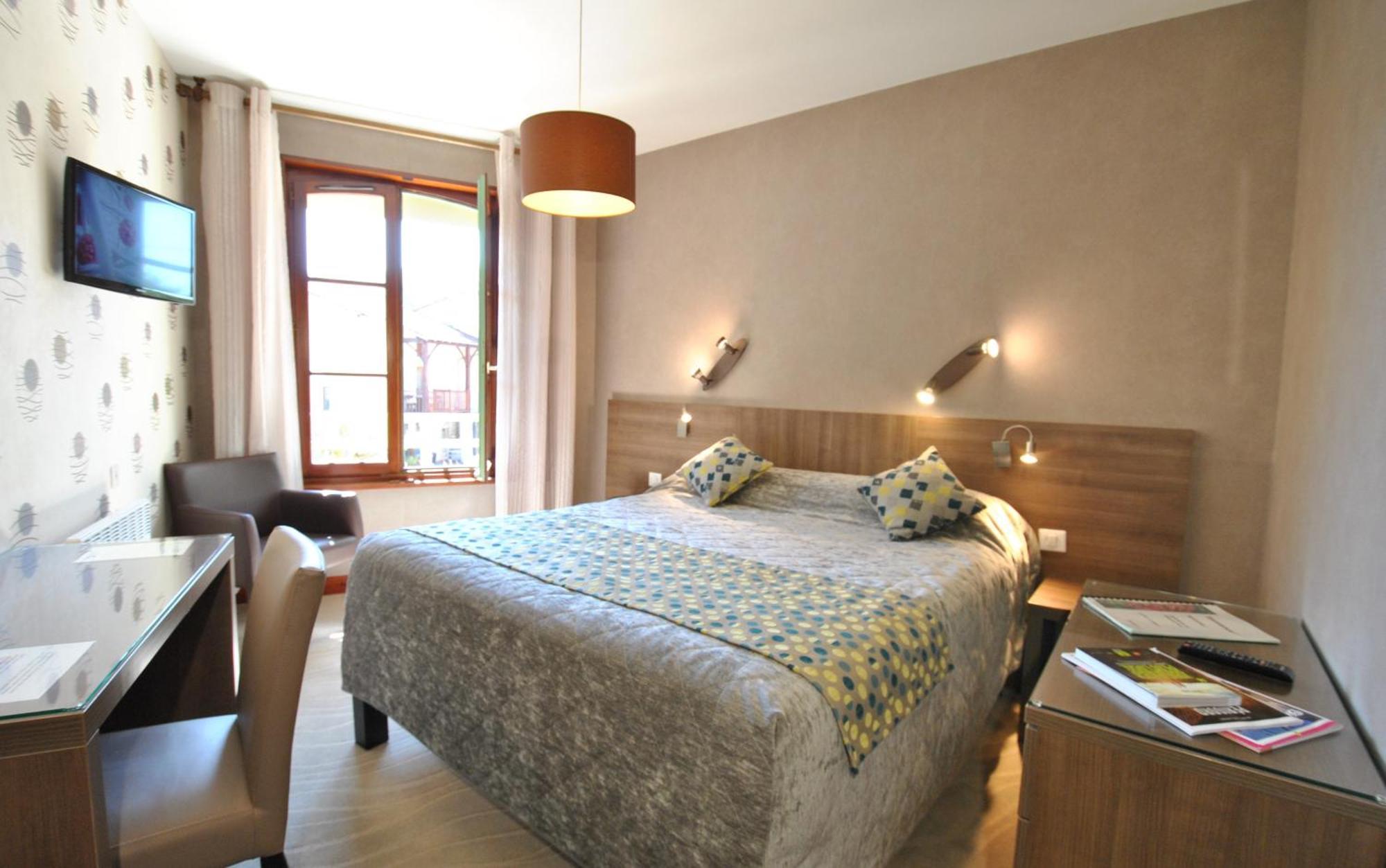 Logis Hostellerie Du Perigord Vert Brantôme Dış mekan fotoğraf