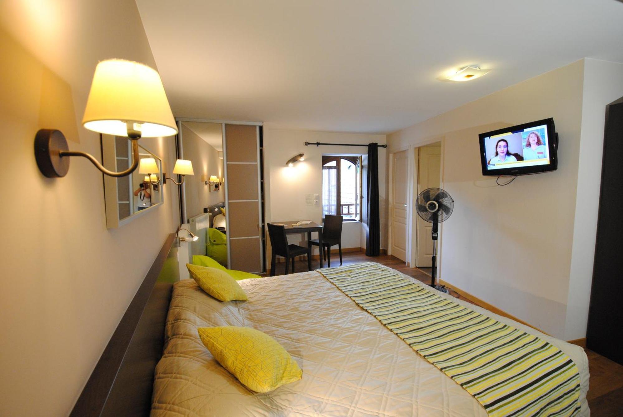 Logis Hostellerie Du Perigord Vert Brantôme Dış mekan fotoğraf