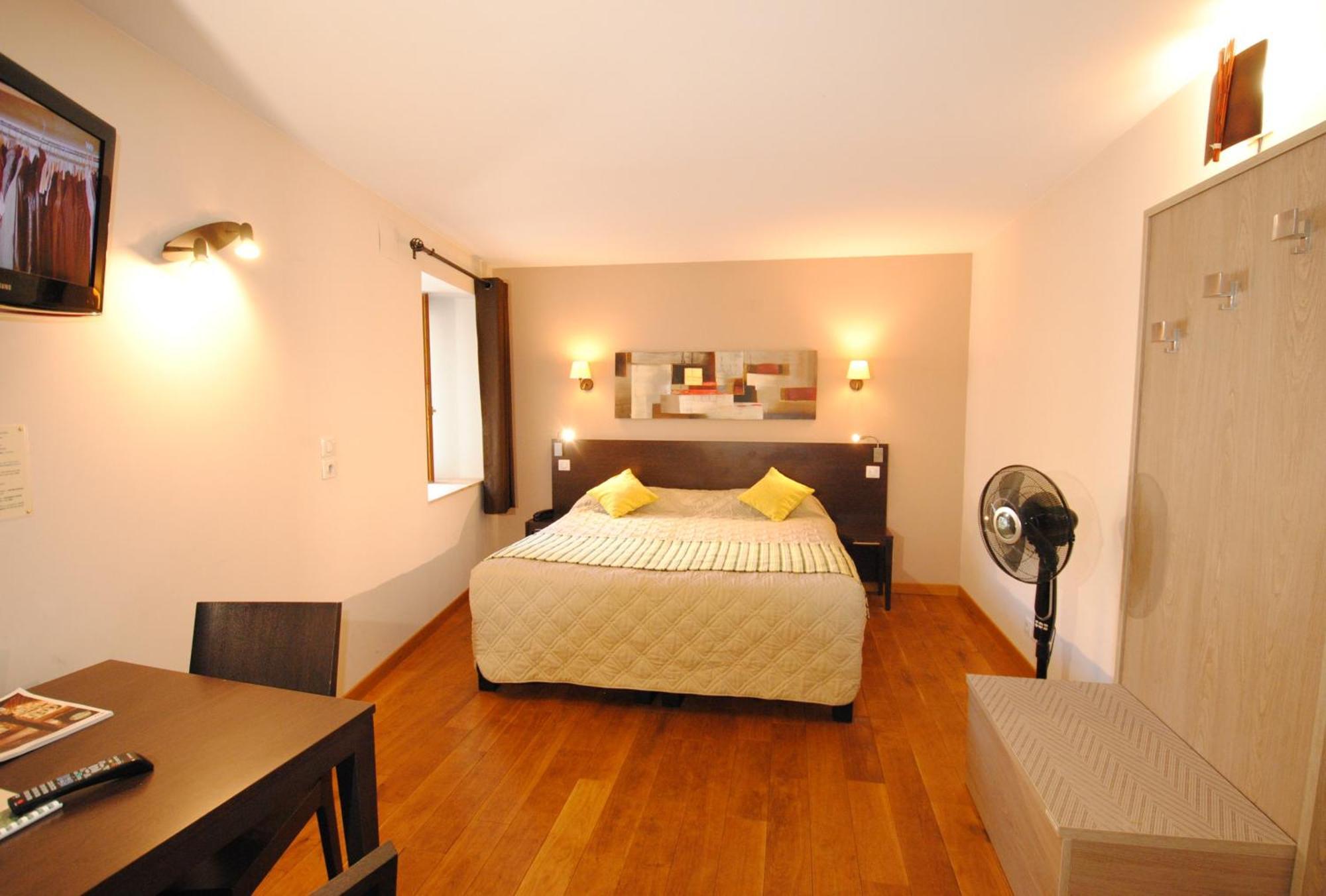 Logis Hostellerie Du Perigord Vert Brantôme Dış mekan fotoğraf