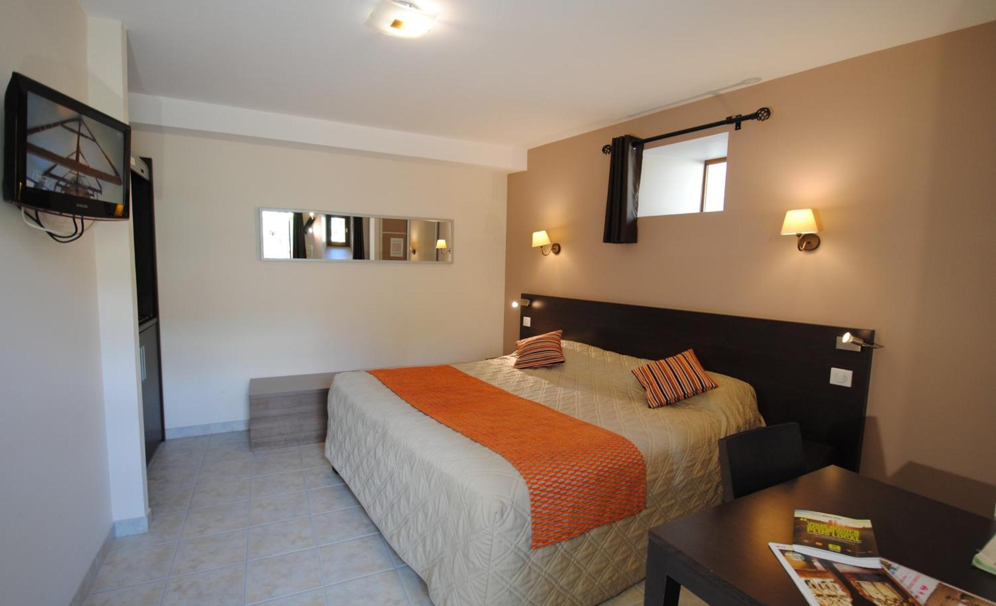 Logis Hostellerie Du Perigord Vert Brantôme Dış mekan fotoğraf